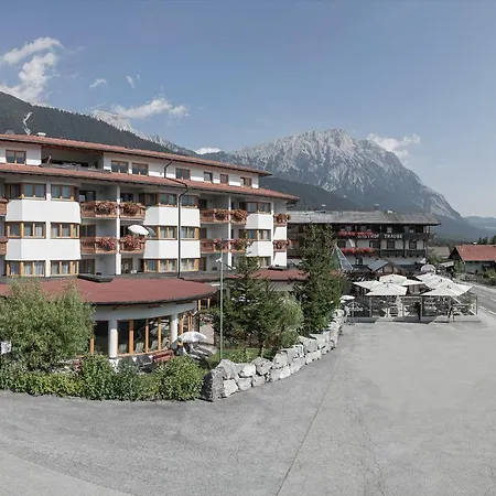 Aktiv-hotel Traube Am Mieminger Sonnenplateau Szálloda 3*