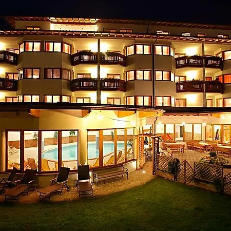 Hotel Aktiv-hotel Traube Am Mieminger Sonnenplateau 3*