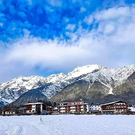 Aktiv-hotel Traube Am Mieminger Sonnenplateau Wildermieming