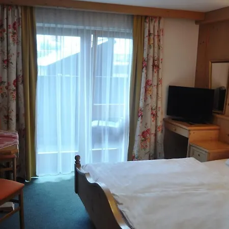 Aktiv-hotel Traube Am Mieminger Sonnenplateau 3*