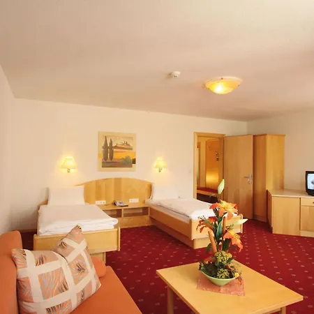 Aktiv-hotel Traube Hotel
