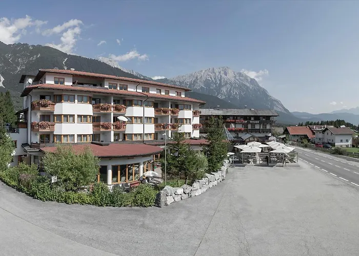 Aktiv-hotel Traube Am Mieminger Sonnenplateau 酒店 3*