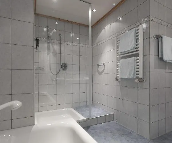 Aktiv-hotel Traube Am Mieminger Sonnenplateau 酒店 3*