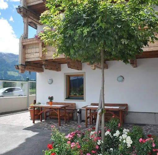 酒店 Aktiv-hotel Traube Am Mieminger Sonnenplateau 3*