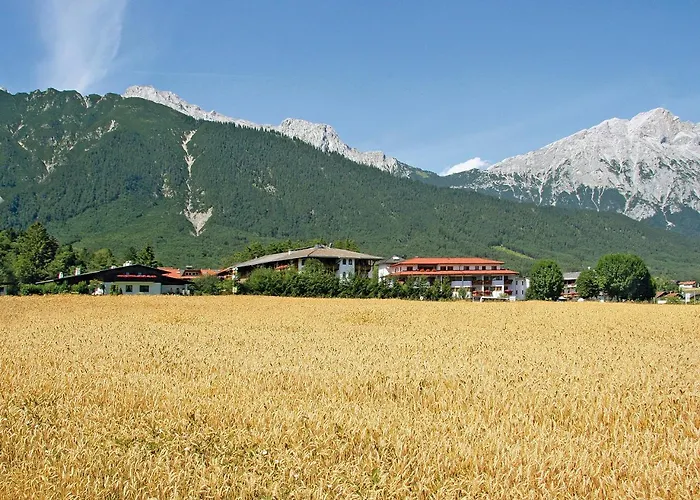 Aktiv-hotel Traube Am Mieminger Sonnenplateau 酒店