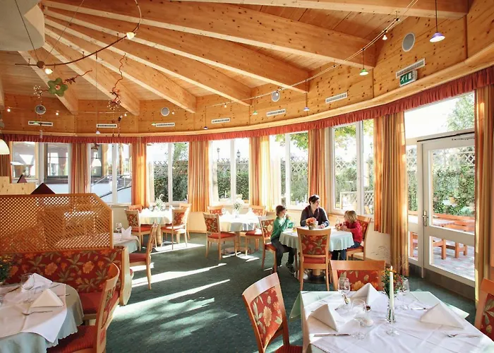 酒店 Aktiv-hotel Traube Am Mieminger Sonnenplateau