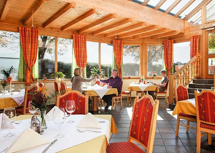 酒店 Aktiv-hotel Traube Am Mieminger Sonnenplateau