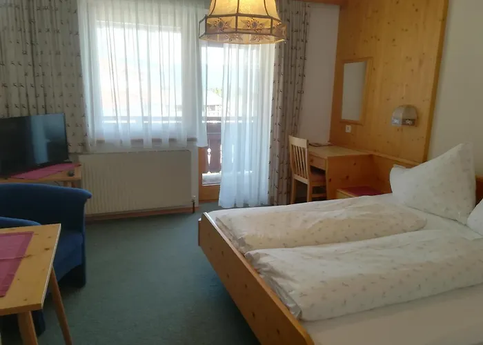 Отель Aktiv-hotel Traube Am Mieminger Sonnenplateau Wildermieming