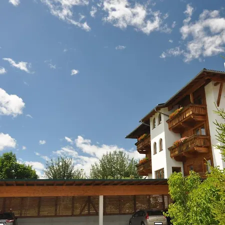 Aktiv-hotel Traube Am Mieminger Sonnenplateau Ξενοδοχείο 3*