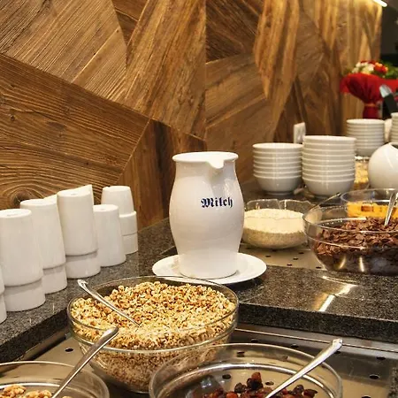 Aktiv-hotel Traube Am Mieminger Sonnenplateau Wildermieming